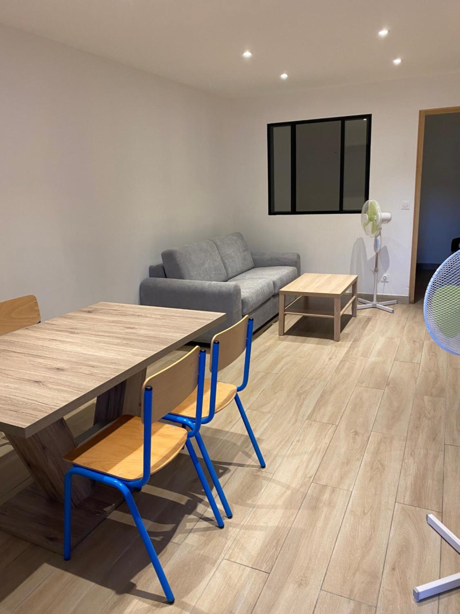 אנדרנוס-לה-באינס Appartement Ou Studio En Hyper Centre, Pour La Plage Et La Rue Pietonne Il Suffit De Traverser La Rue , Voir La Photo Principale מראה חיצוני תמונה