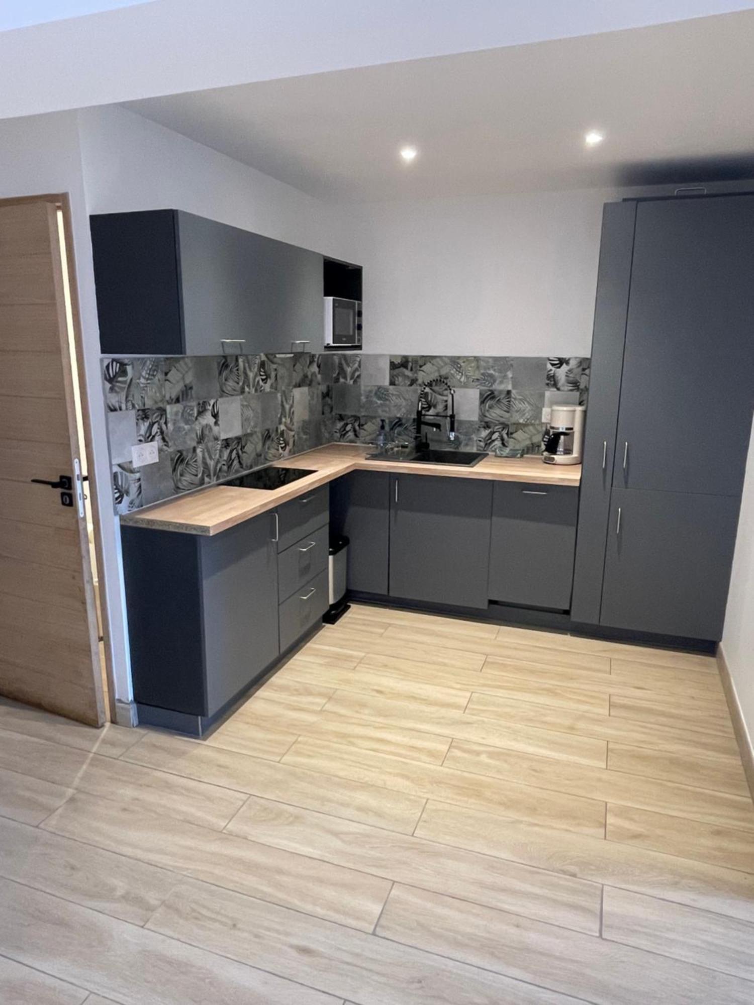 אנדרנוס-לה-באינס Appartement Ou Studio En Hyper Centre, Pour La Plage Et La Rue Pietonne Il Suffit De Traverser La Rue , Voir La Photo Principale מראה חיצוני תמונה