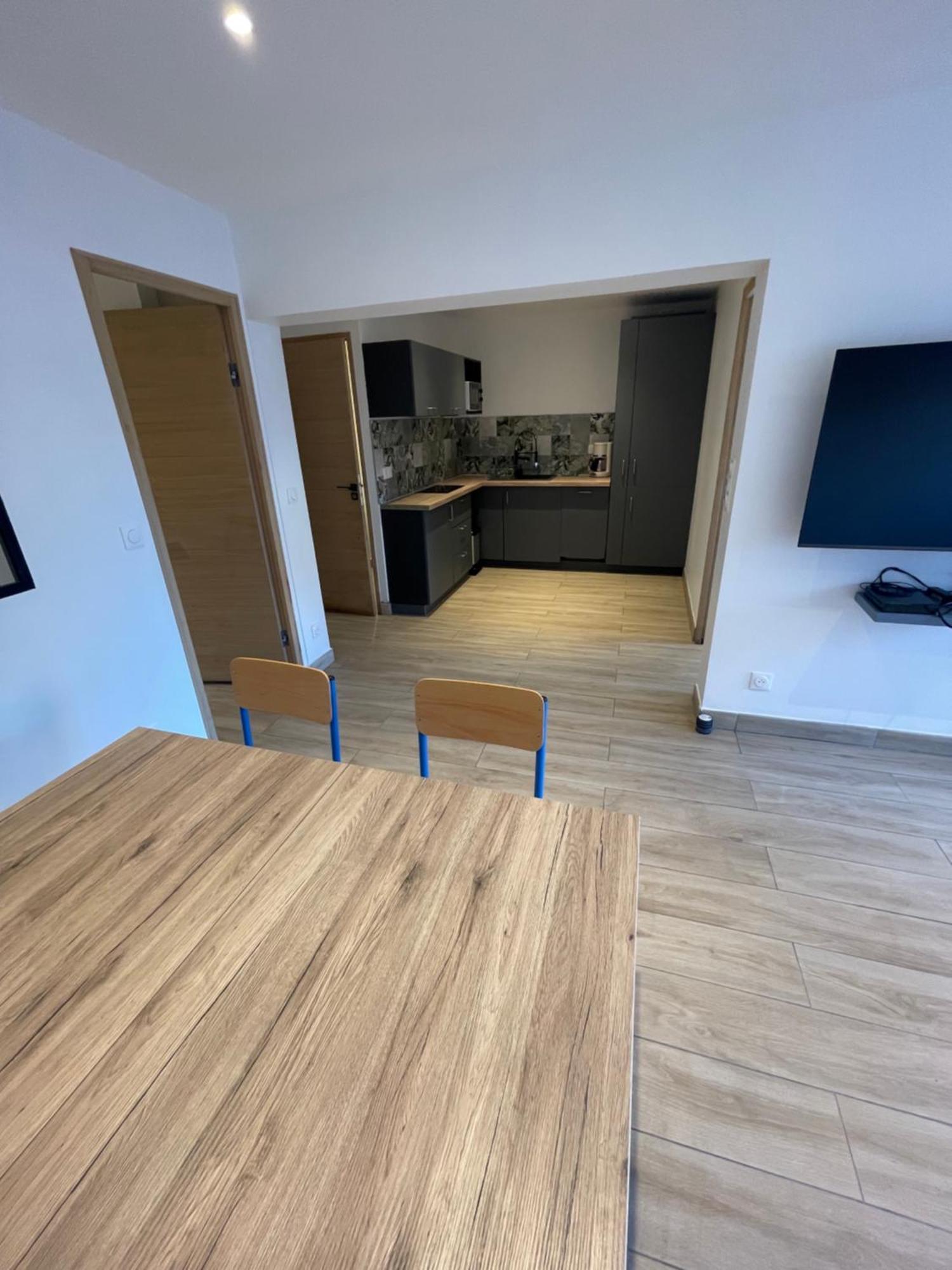 אנדרנוס-לה-באינס Appartement Ou Studio En Hyper Centre, Pour La Plage Et La Rue Pietonne Il Suffit De Traverser La Rue , Voir La Photo Principale מראה חיצוני תמונה