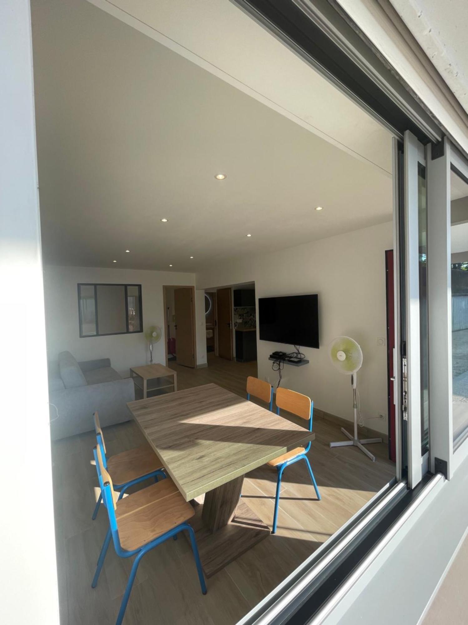 אנדרנוס-לה-באינס Appartement Ou Studio En Hyper Centre, Pour La Plage Et La Rue Pietonne Il Suffit De Traverser La Rue , Voir La Photo Principale מראה חיצוני תמונה