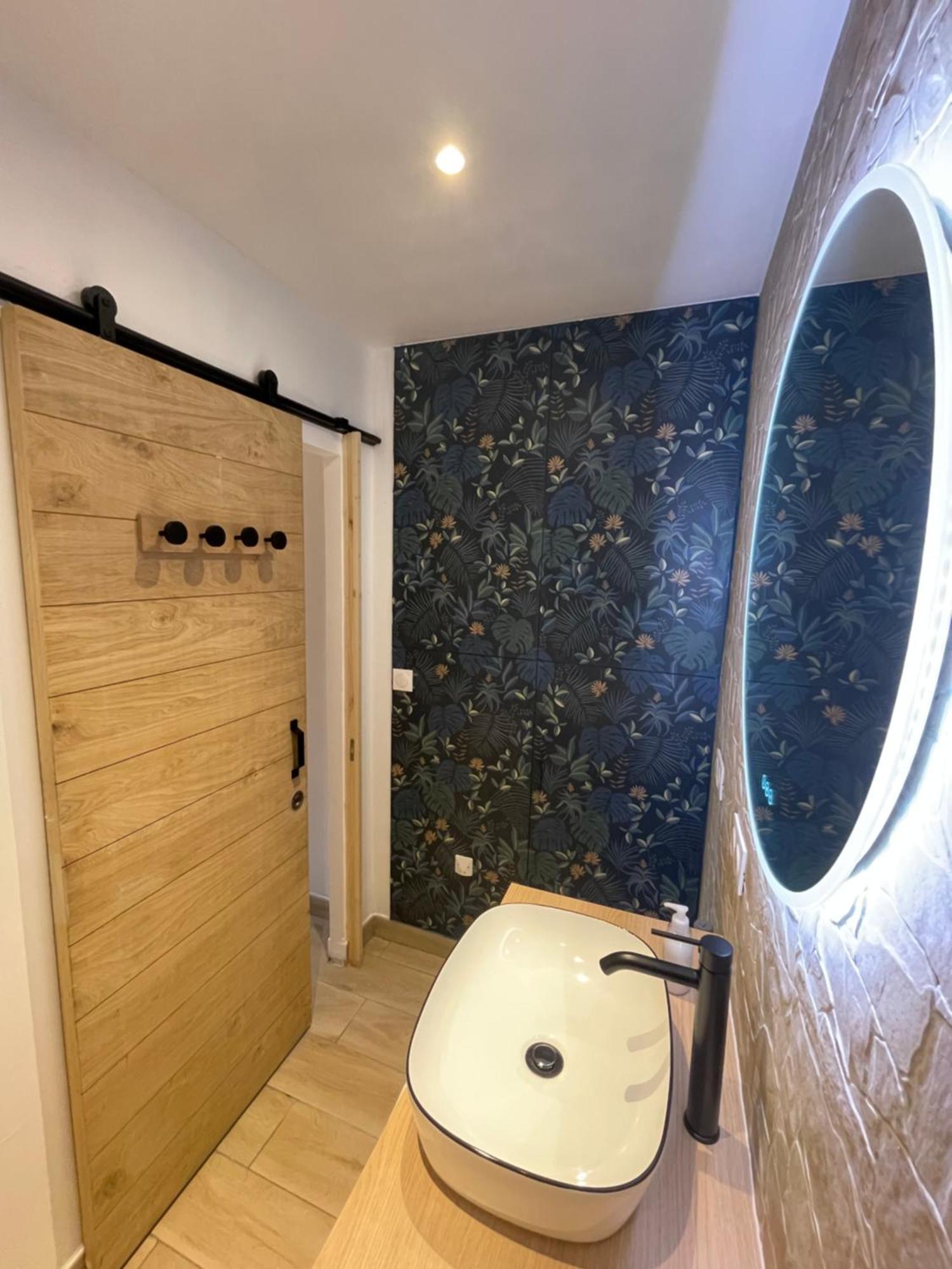 אנדרנוס-לה-באינס Appartement Ou Studio En Hyper Centre, Pour La Plage Et La Rue Pietonne Il Suffit De Traverser La Rue , Voir La Photo Principale מראה חיצוני תמונה