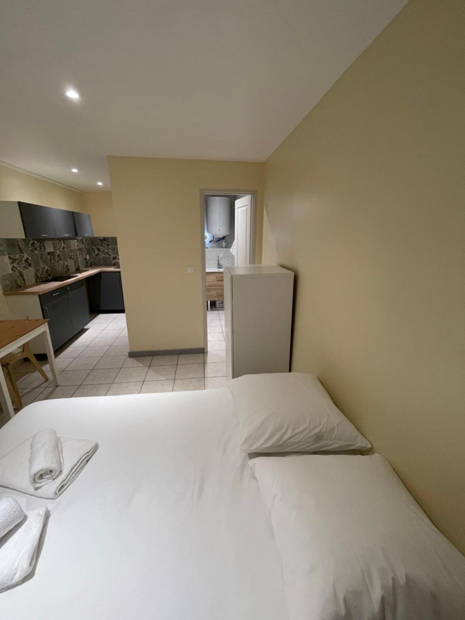 אנדרנוס-לה-באינס Appartement Ou Studio En Hyper Centre, Pour La Plage Et La Rue Pietonne Il Suffit De Traverser La Rue , Voir La Photo Principale מראה חיצוני תמונה