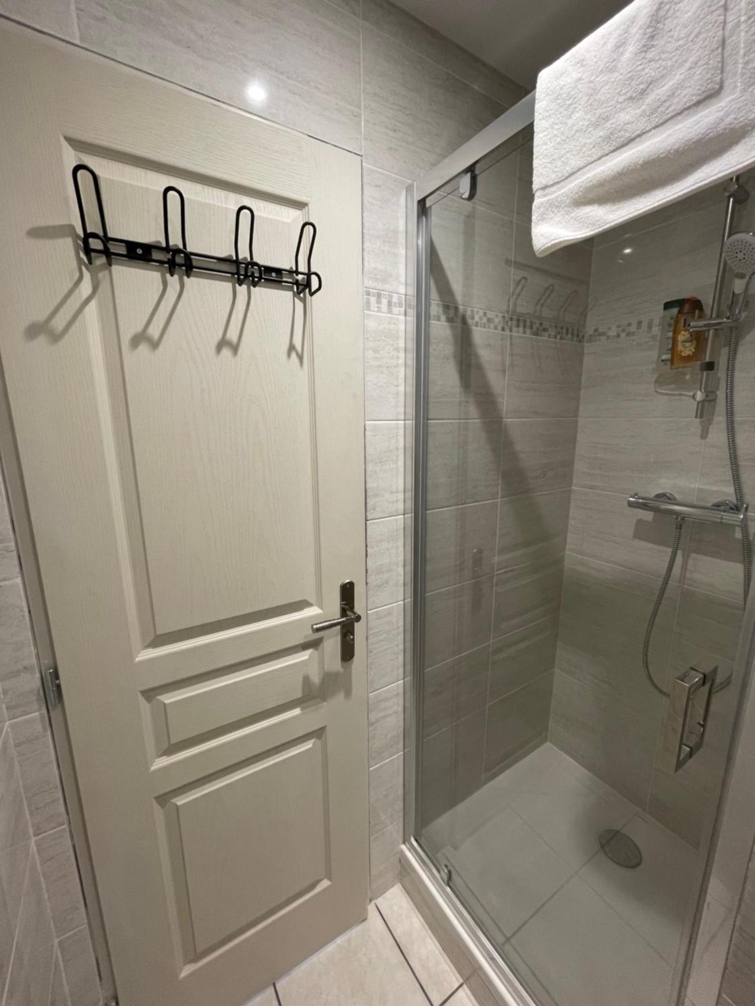 אנדרנוס-לה-באינס Appartement Ou Studio En Hyper Centre, Pour La Plage Et La Rue Pietonne Il Suffit De Traverser La Rue , Voir La Photo Principale מראה חיצוני תמונה